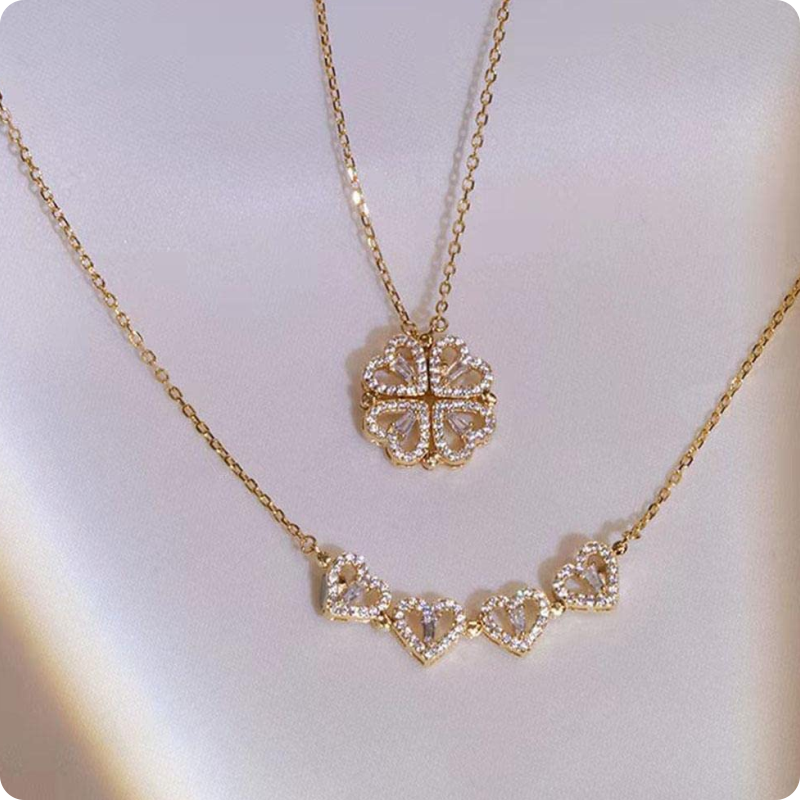 Collar trébol premium de cuatro corazones
